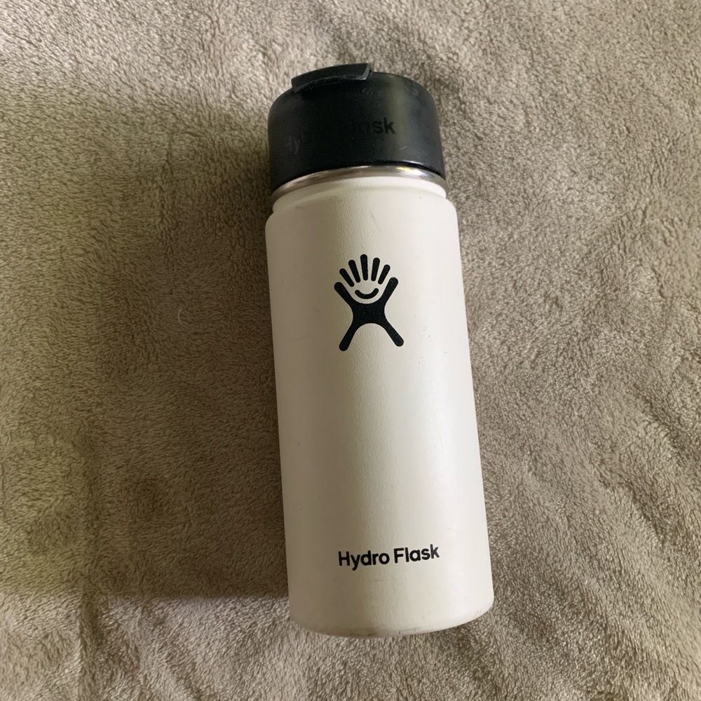 Hydro Flask White 16 oz Wide Mouth Water Bottle